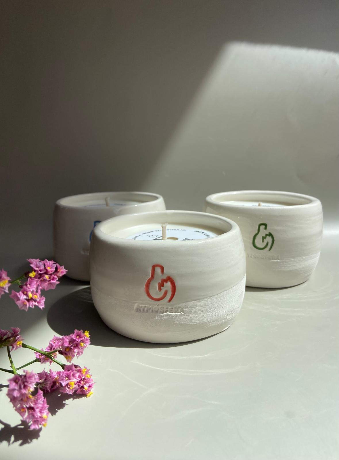 Candela con messaggio all'interno: "Fermati. Accendi. Scopri." - 160 ml