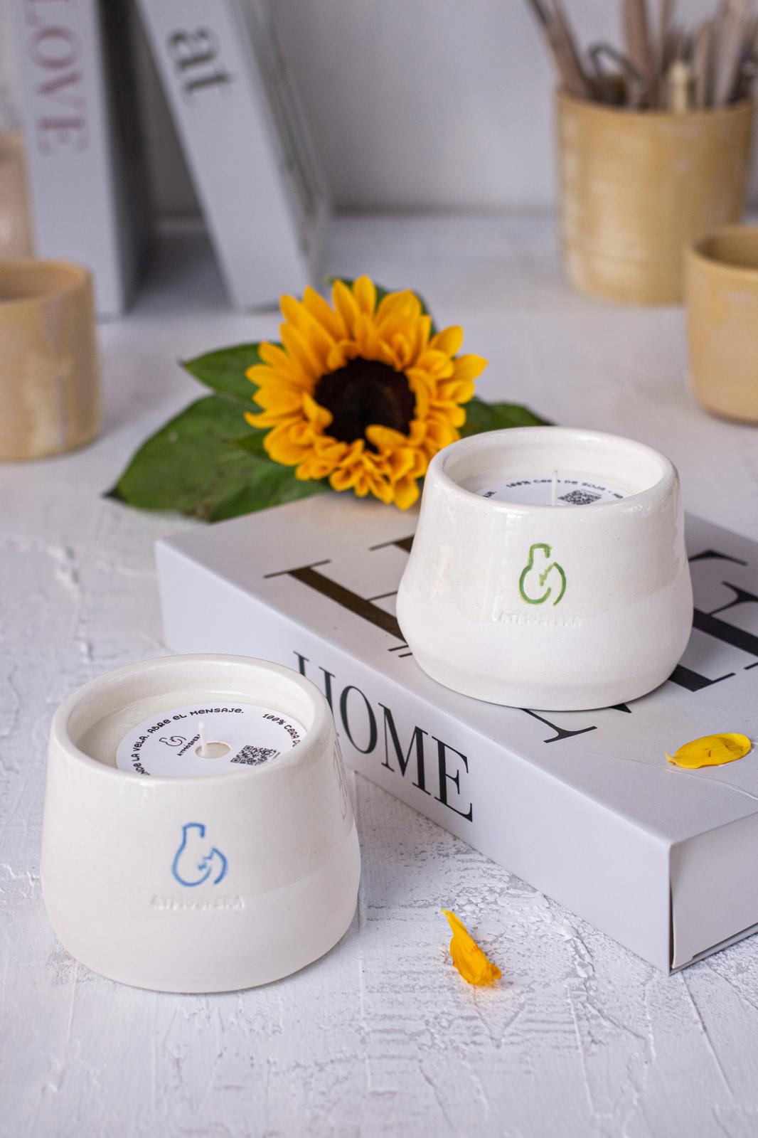 Vela con un mensaje dentro  "Pausa. Enciende. Descubre."- 160 ml